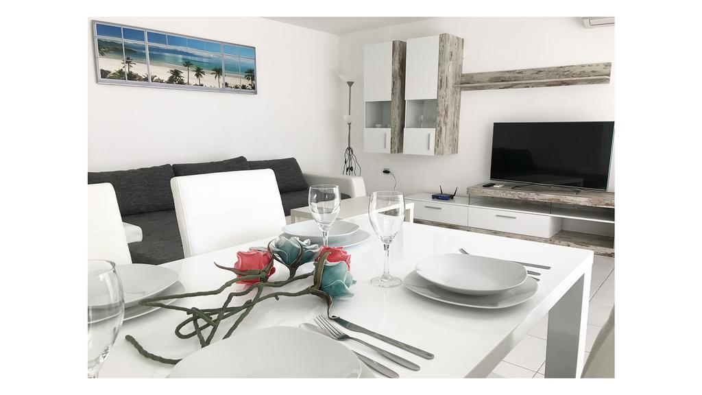 Apartments Gvarda อูมัค ภายนอก รูปภาพ