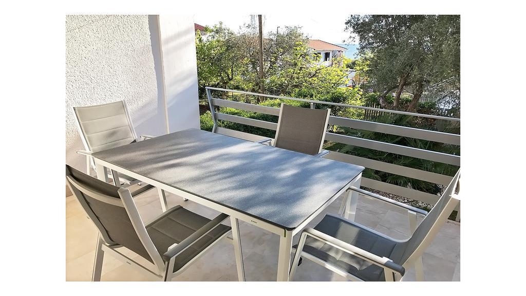 Apartments Gvarda อูมัค ภายนอก รูปภาพ