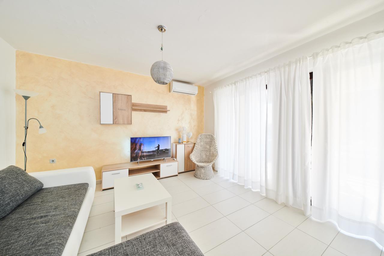 Apartments Gvarda อูมัค ภายนอก รูปภาพ