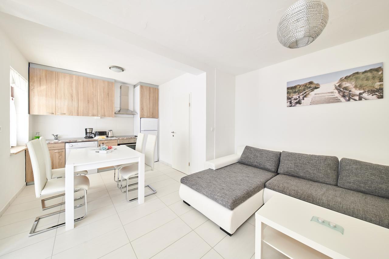 Apartments Gvarda อูมัค ภายนอก รูปภาพ